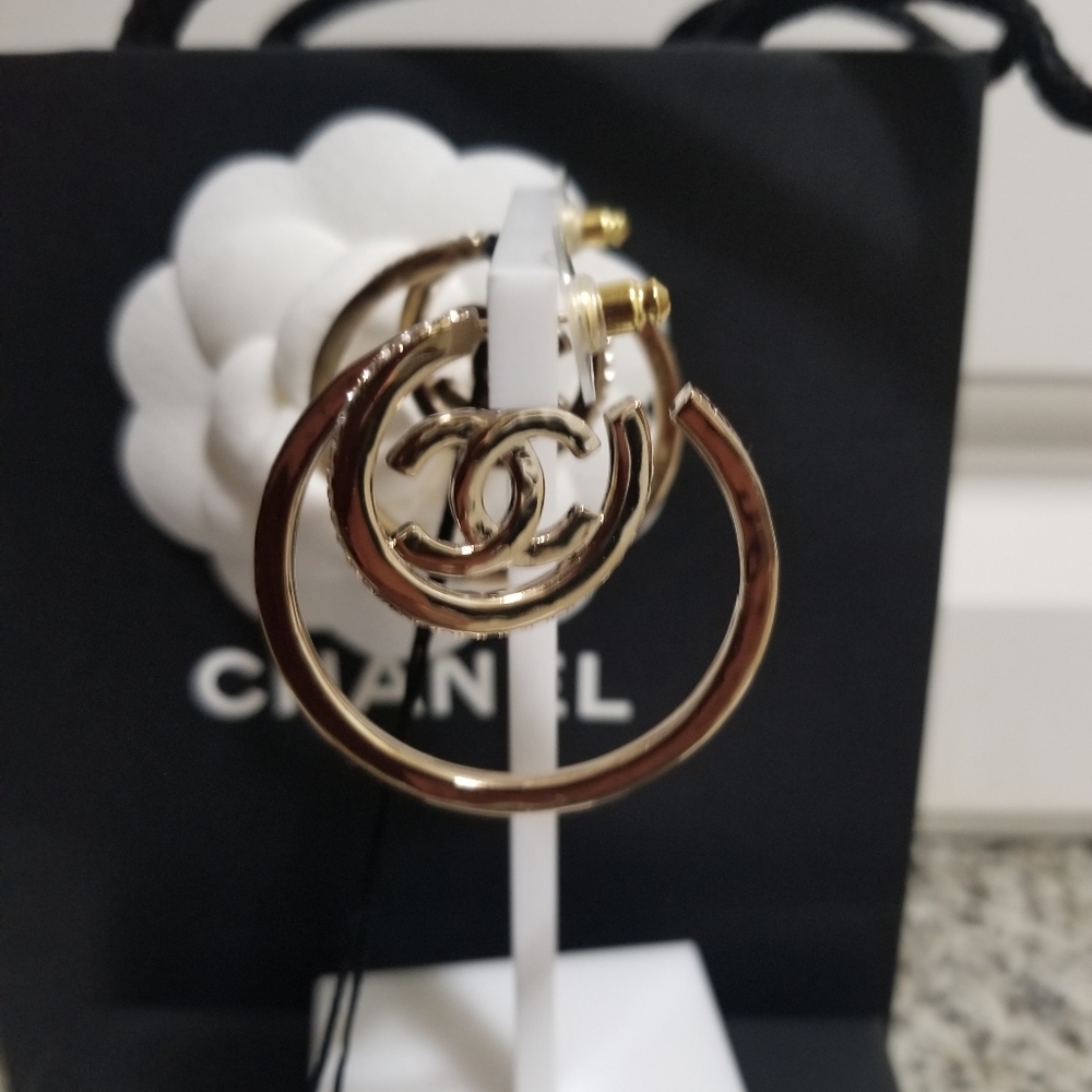 Chanel CC Gold & Christals Earnings - Picture 12 of 16